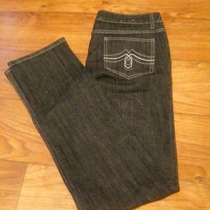 So Jeans
Size 11 Average
Like New